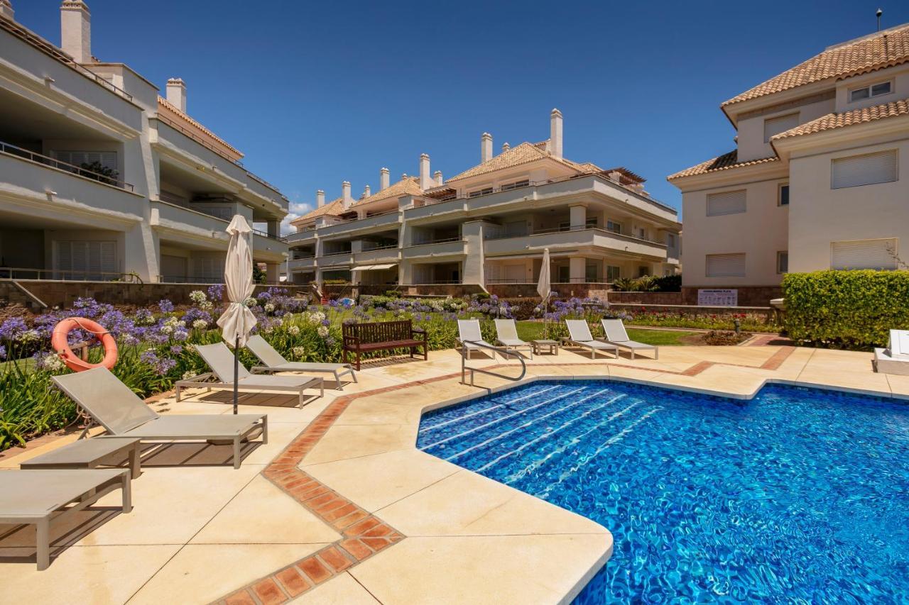 Heaven Beach Apartment 405 Естепона Екстериор снимка