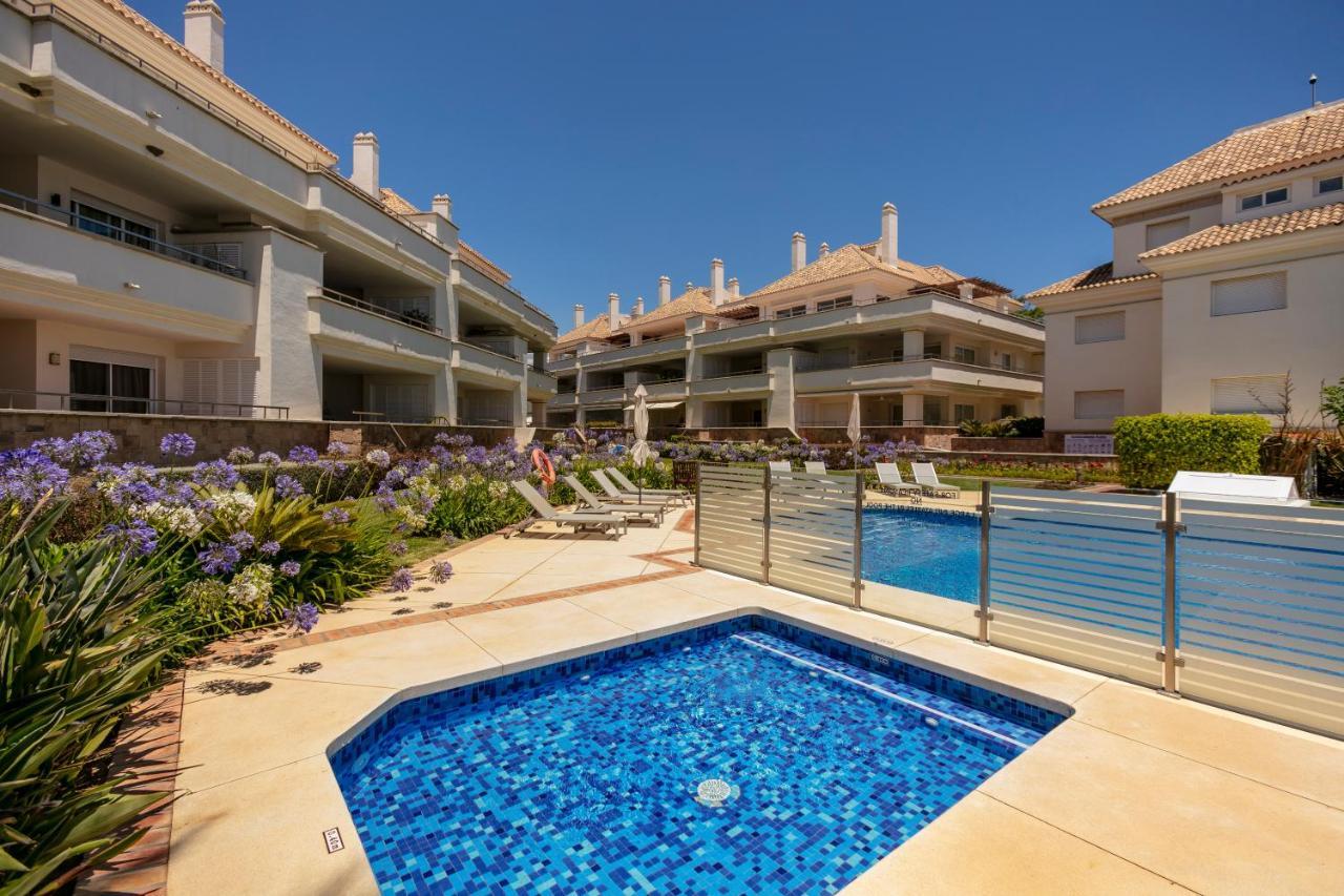 Heaven Beach Apartment 405 Естепона Екстериор снимка