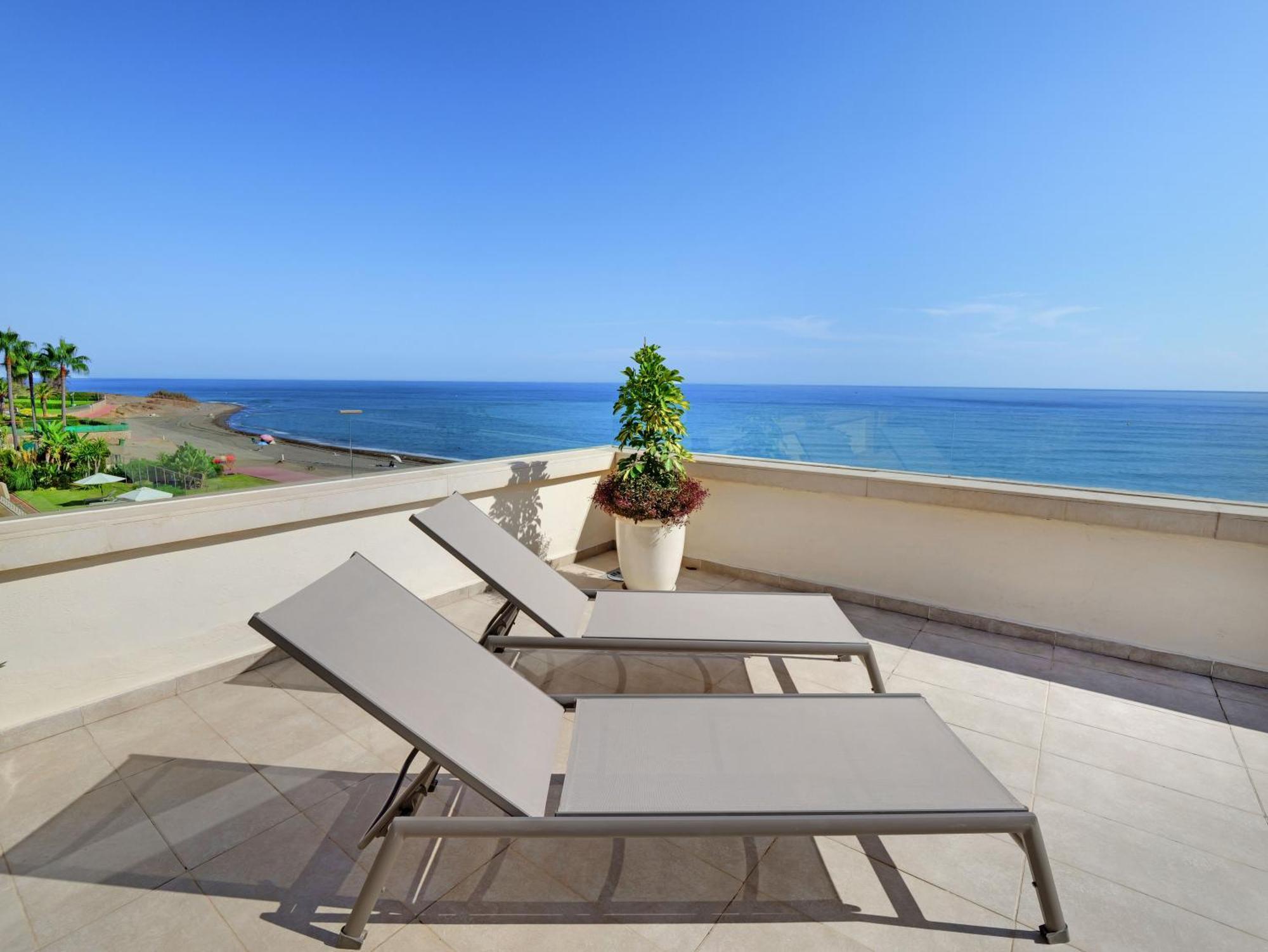 Heaven Beach Apartment 405 Естепона Екстериор снимка