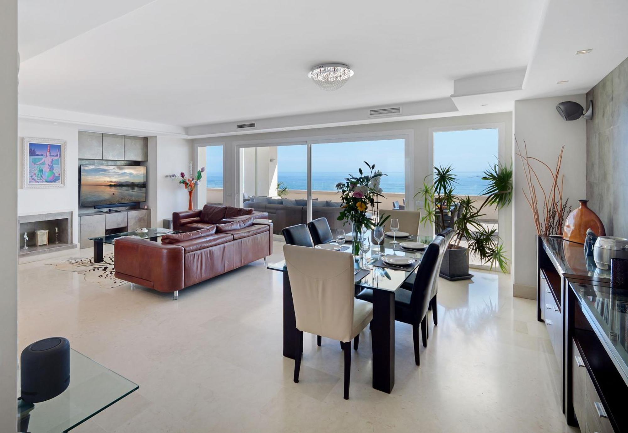 Heaven Beach Apartment 405 Естепона Екстериор снимка