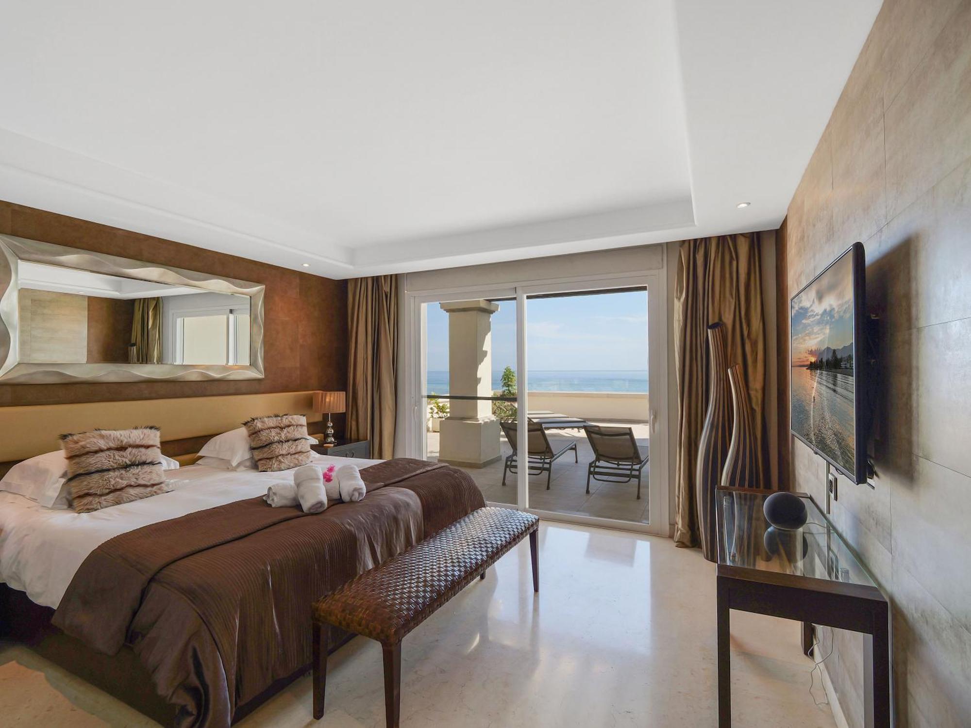 Heaven Beach Apartment 405 Естепона Екстериор снимка