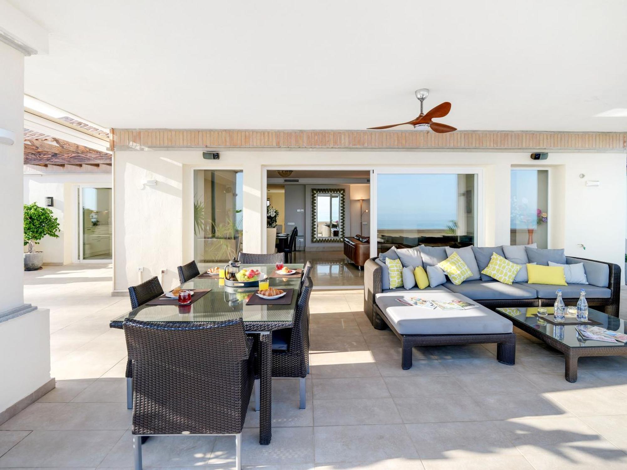 Heaven Beach Apartment 405 Естепона Екстериор снимка